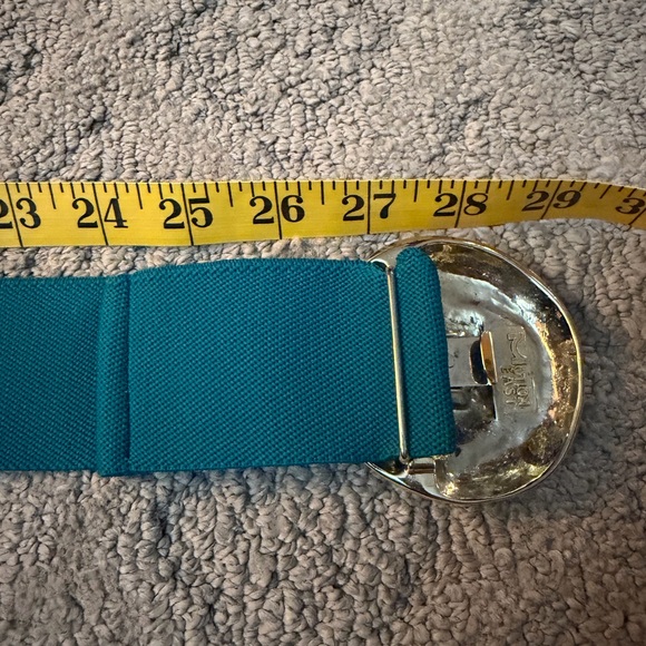 Vintage green Elastic Stretch Belt with metal gold  buckle - Picture 5 of 7